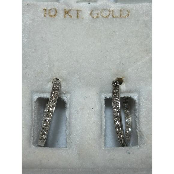 New! 10K White Gold Natural Diamond 0.5” Round Hoop Earrings .10TW Retail $125 - Picture 1 of 9